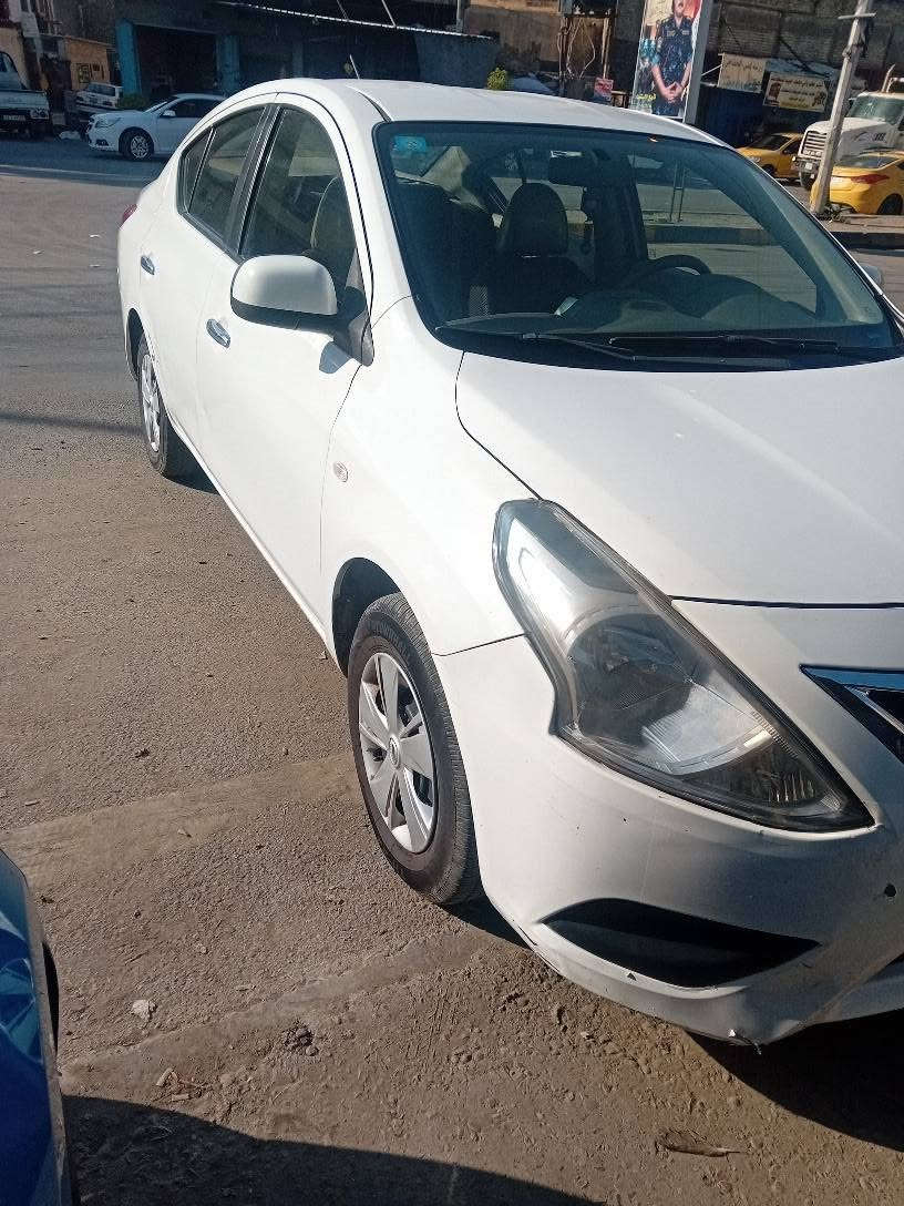 نيسان سني ٢٠٢٠ هندي
رقم بغداد بسمي 
رقم جديد سنويه جديده هزه جديده 
مكفوله من صبغ 
بيه بارد بالباب الخلف للسائق 
مكانها بغداد الحريه 
سعرها ٩٧ ورقه
*********** بغداد, العراق
