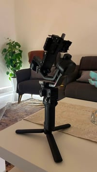 DJI RS4 PRO للبيع نظافه جداً عاليه مستخدم قليل سعر 500 بي مجال حك الجي...