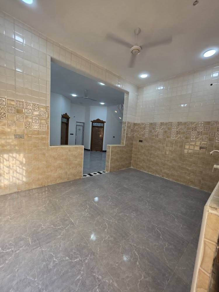 يتوفردار سكن للبيع

#مساحة ١٧٠ متر 

#نوع العقار طابو صرف زراعي باسم عراقي 
وكاله ومكاتبه ونسخه من الطابو

بناء جديد وحديث
#موقع ابو الخصيب حمدان غرب مركز حمدان

  #يتكون البيت من غرف نوم 2 و صالة و مطبخ و ديوان و صحيات خارجية و داخلية وكراج

#شارع 8متر

  #عن التبليط ٢٠٠متر

  #سعر (92) و قابل للتفاوض للستفسار #الاتصال #***********
***********# 
#او مراسلة الصفحة البصرة, العراق
