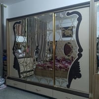 مكان تأميم • ٨ قطع • مجال