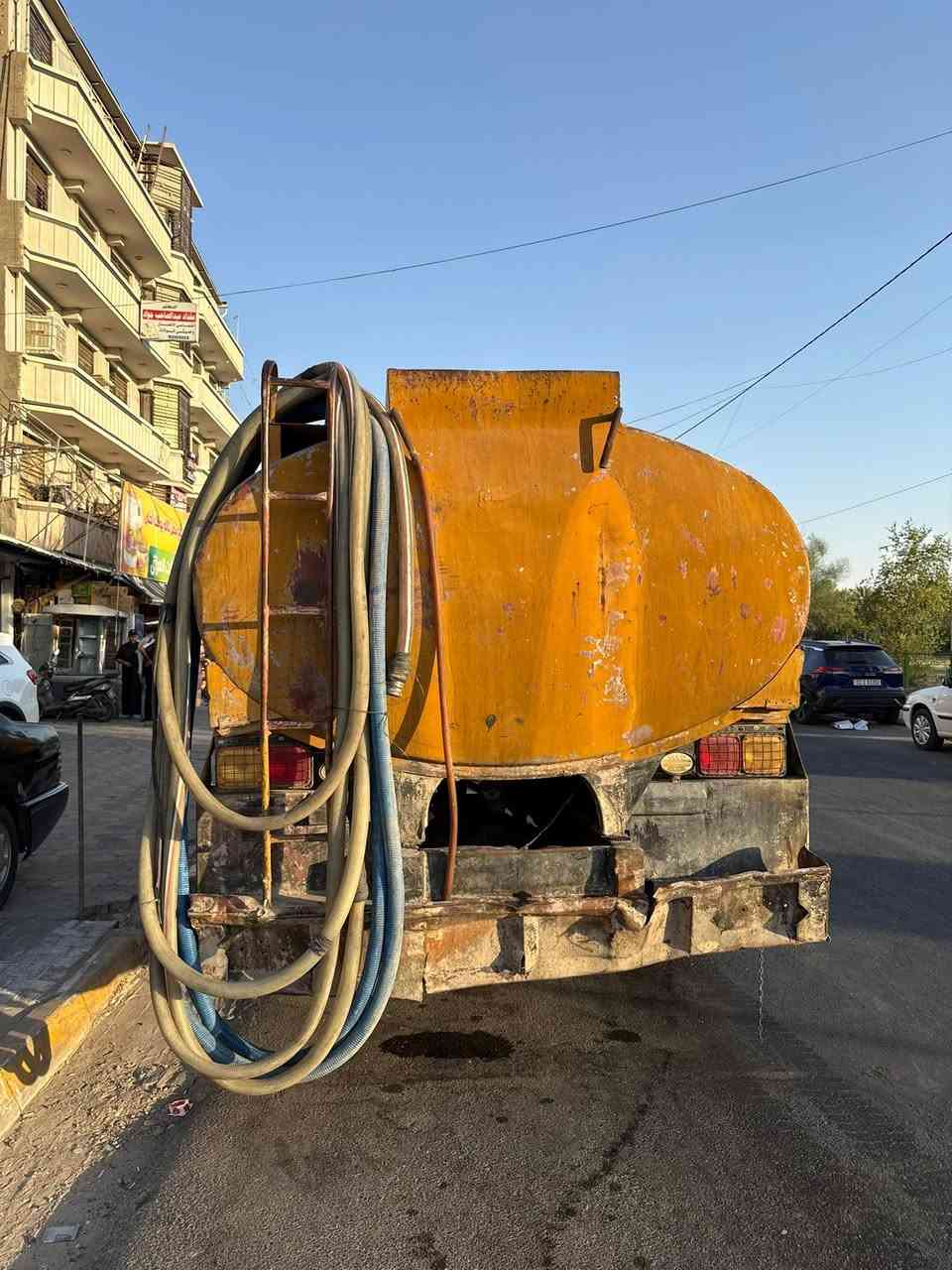 تنكر هينو للبيع موديل 82 محرك كير شاصي مكفول تانكي مغلون مكان بغداد شعلة السعر ١٨وبي مجال  رقم ***********
