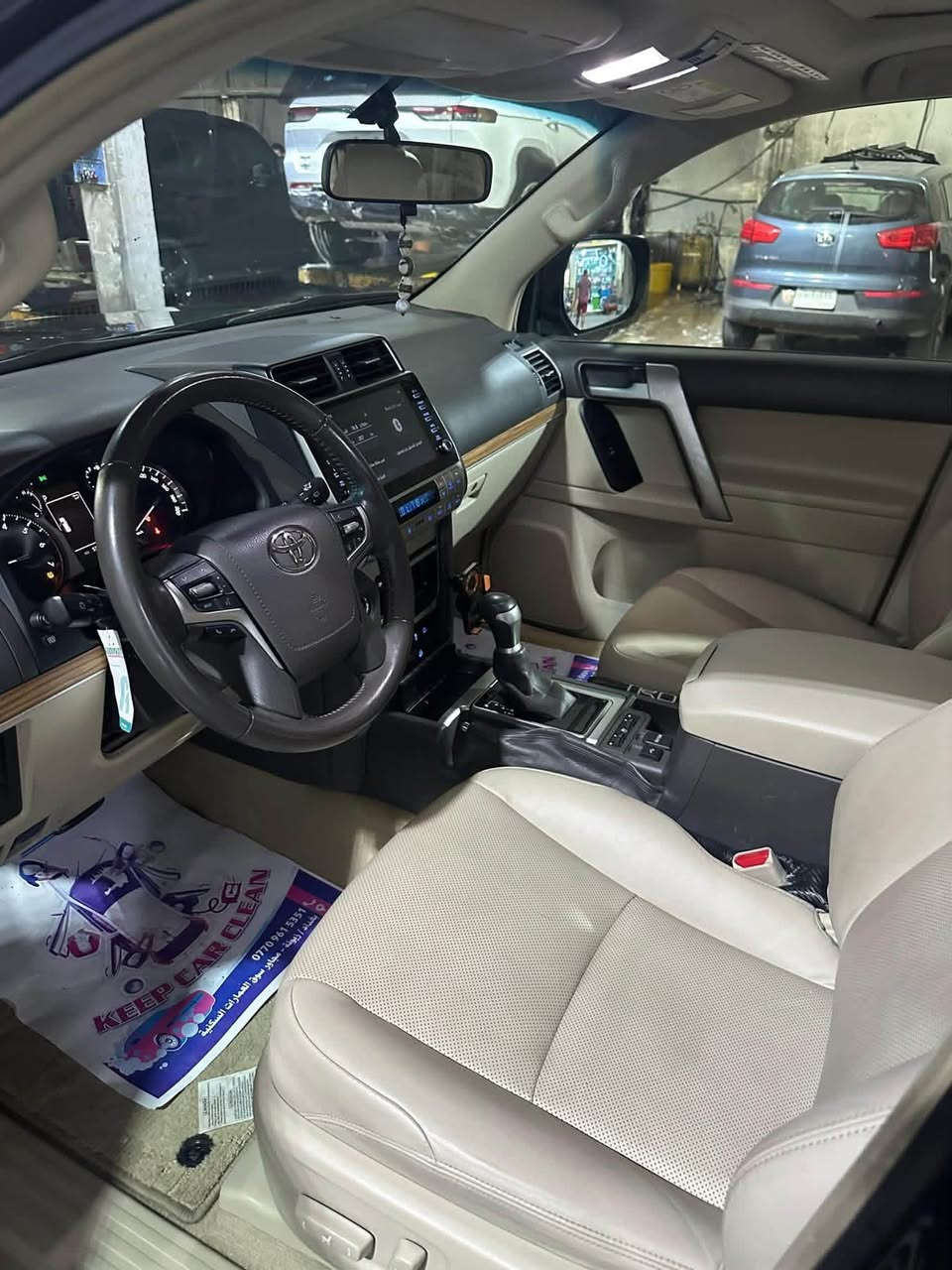تيوتا برادو VX SAS مدنايت
موديل 2022 فول فول مواصفات 

ماشيه 67 الف 

السياره فول مواصفات 

كشنات تبريد محرك 6 سلندر

موصفاتهه معروفه VX

كفاله عامه بيهه رصعات بسيطه 

العنوان زيونه 

السعر 420 وبيها مجال 

للاستفسار ***********
