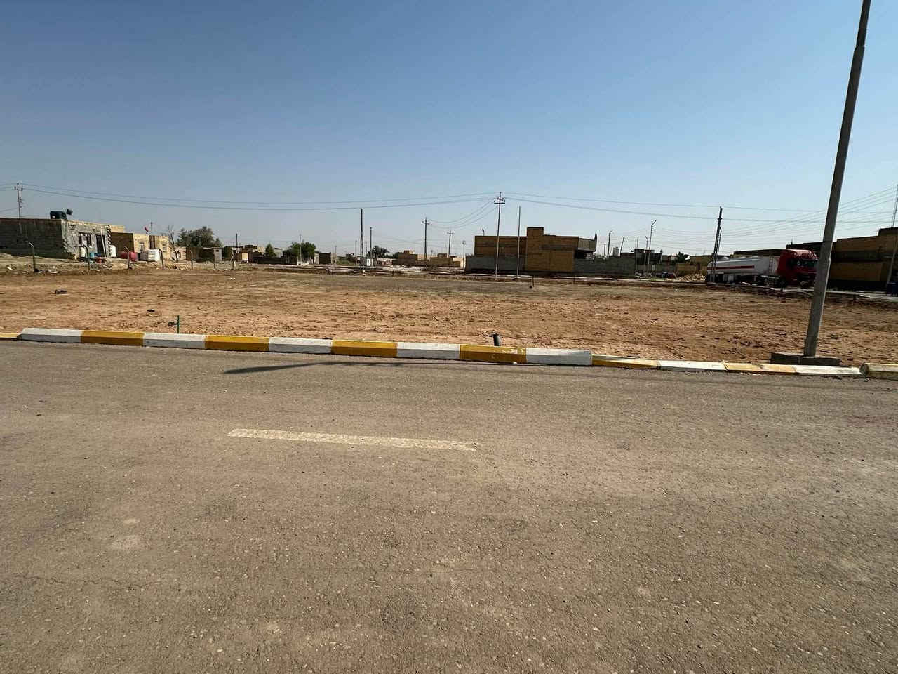 قطعة ارض ٢٠٠ متر 

واجهه ١٠ او نزال ٢٠ 

 اقرار محكمةزراعي تتوفر كل الخدمات بيها تبليط مجاري ارصفه ماء اناره
 
العنوان مجمع المهدي اللي بمنطقة ال بو حجر  السعر ١٥ قفل 

للاستفسار خاص او واتساب 
***********
***********
