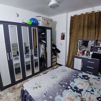 غرفه نوم جديدا كلش بس بيه نقص واحد الباب مال الكنتور الصفحه اليسره نكس...