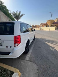 شباب سلام عليكم دوج كرفان فول موصفات ٢٠١٦ للبيع بيها خط علاوي الشراي ي...