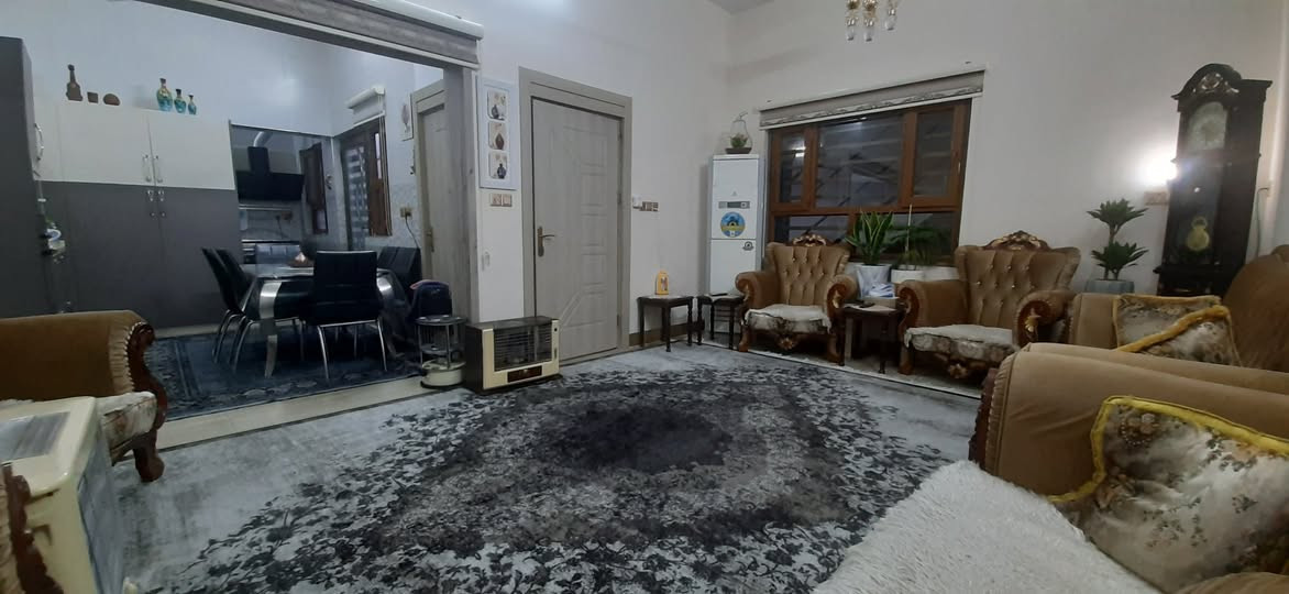 للبيع دار زراعي ١٥٠م طابقين منعزل درج خارجي الموقع مقابل دائرة المعوقين دور الضباط الفرع الأول من الشارع الرئيسي ولمعرفة المزيد من المعلومات الإتصال بالرقم *********** أو زيارة المكتب قرب دائرة المعوقين
