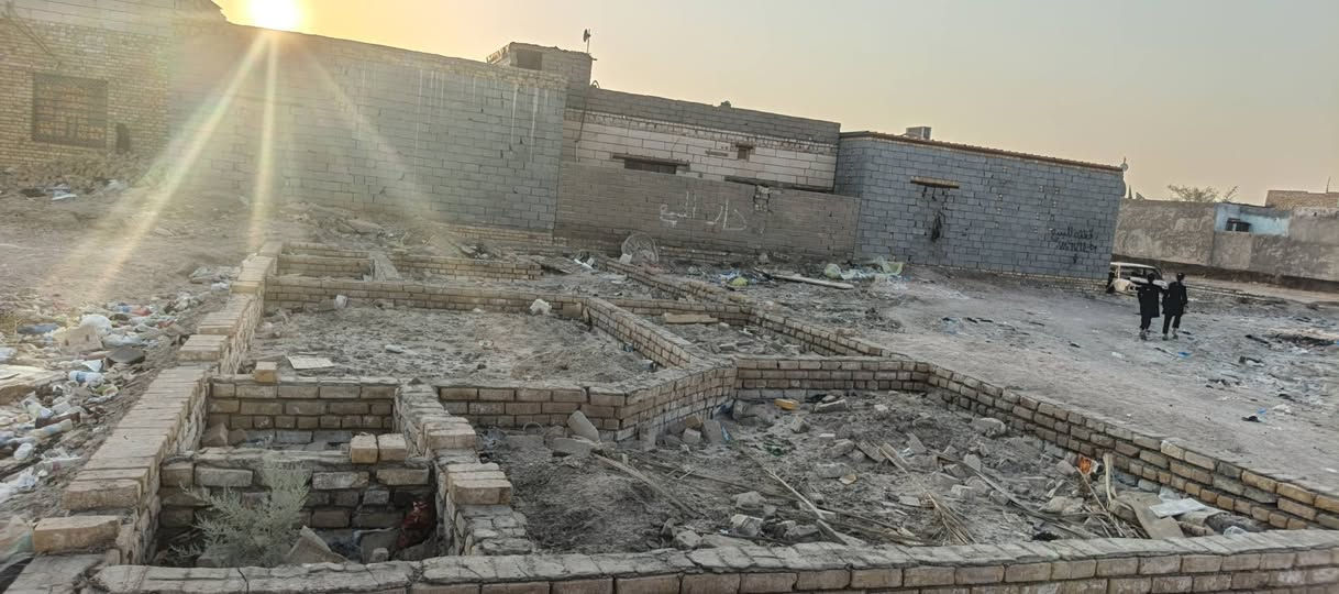 سلام عليكم 
قطعه البيع المساحه 270 
الواجه 15
ونزال 18 
عرض الشارع 10 منطقة الصخين بصف شارع الصدرين 
التواصل 
***********
***********
