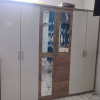 غرفة نوم • ٦ قطع • أضرار بسيطة
