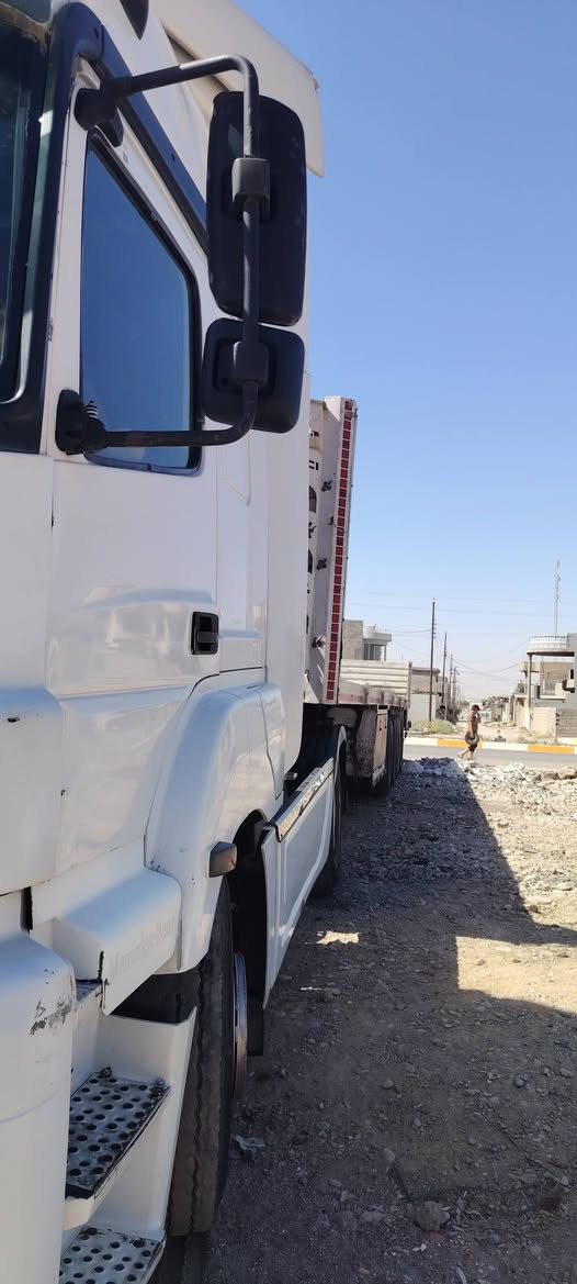 سلام عليكم اكسور مارسدس للبيع موديل 2007  كير عادي 4x4 عربانه افلات  عبد الله جوهر  موديل 2023 رقم صاحب السياره *********** رقم الثاني *********** سياره جاهزا للشغل
