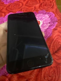 آيفون سفن ذاكره ١٢٨بطاريه ١٠٠كلشي مبدل بي بس بطاريه وبي فطر بل شاشه مم...