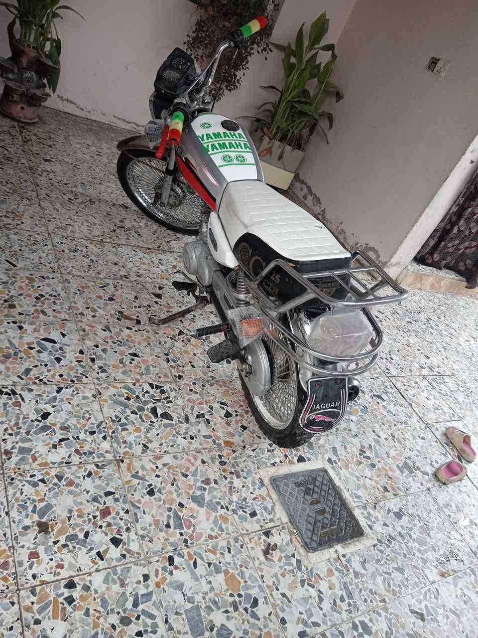 ماطور تايكر موديل ٢٠ للبيع حيل نضيف ربع ماا تصرف   علي تواير جدد كلشي بي نضيف محرك شرط تكف يمو ماتسمع حس سعر400 وبي مجال حك جيتك  مكاني ايسر *********** وتساب.              ***********
