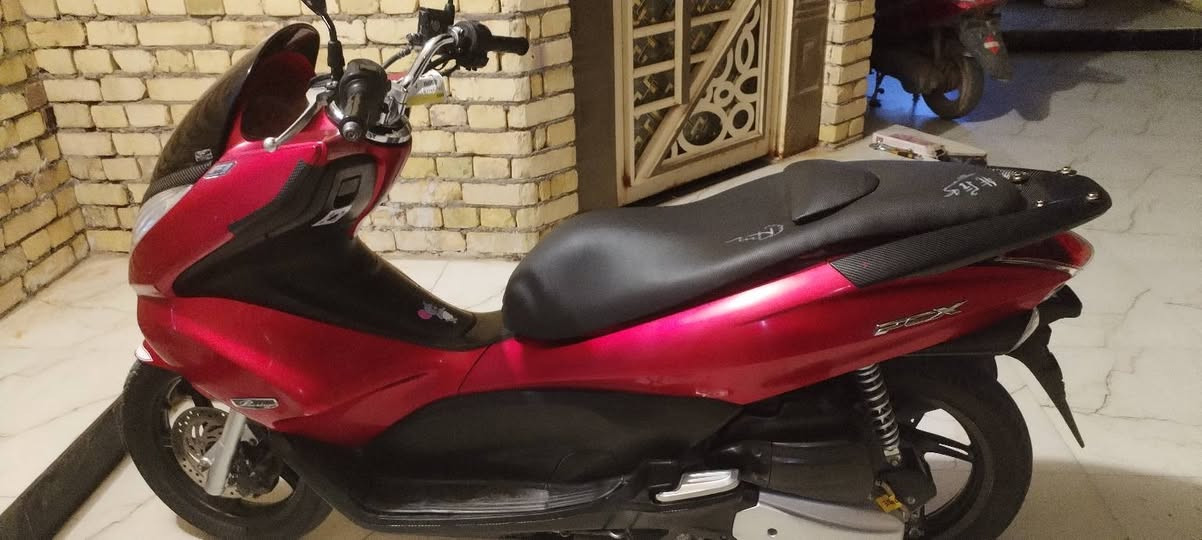 سلام عليكم....
دراجة (PSX)...(جيل الاول) ياباني
🛵للبيع  السعر ١٣ ورقه ونص
دراجة شلعه معدل كهربائيات كلهه شغاله 
دراجة جديده  بلادية
أي نقص مابيهة
جيب فيتر وتعال افحص
العنوان ميسان العماره
 ***********
