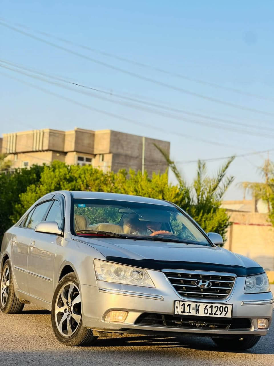 🚗 سوناتا 2010 (مقدس) للبيع
* الوارد: خليجي
 * اللون: سلفر 
 * الداخلية: مخمل
 * الرقم: بغداد (تحويل وسنوية جاهزة)
 * الحالة: كير ومحرك وشاصي بحالة ممتازة، تبريد شغال
 * الصبغ:  جامرلغ امامي السكن مصبوغ وبونيد مبدل بلاد 
يعني قطعه وحده صبغ 
💰 السعر: ١١٥ بيها مجال
📍 المكان: ديالى جلولاء ]
📞 للتواصل: ***********
