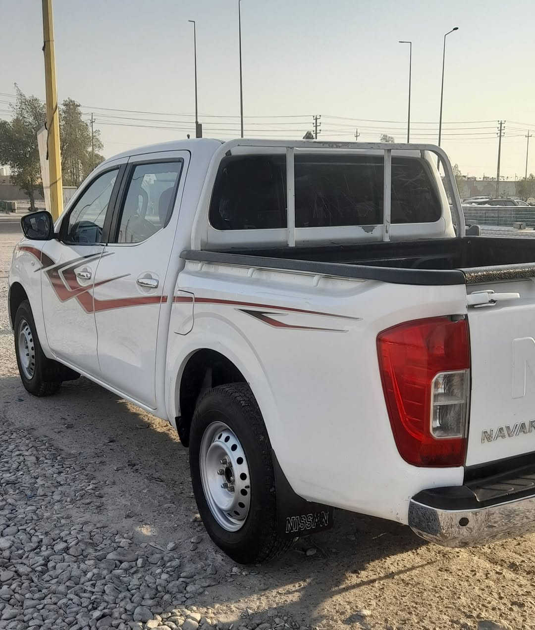 السلام عليكم لبيع نيفاره ٢٠١٧ رقم اربيل سياره كير عادي كفاله عامه سياره حلو وجاهزه وسعرها مناسب عنوان بصره لاستفسار ***********
