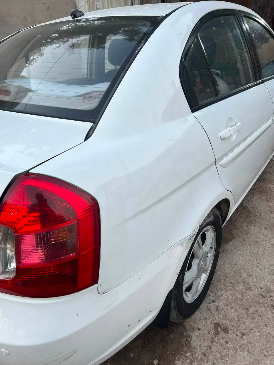 اكسنت 2008
رقم بغداد باسمي سنويه جديده 
خليجي مكينه 1600
بيها ضربه زغيره فوك قبق البانزين و بارد خلف البك لايت الايمن
الباقي كفاله 
كير مكينه حلوات منضومه تبريد جديده 
حاله الصدر امامي خلفي 80‎%‎ دبلات موبز
سعرها 82 وبيها مجال
التواصل التصال على الرقم :***********
ما متواجد على الفيس اتصل و تدلل
