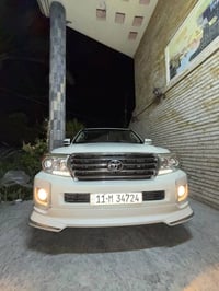لاندكروزر ٢٠١٥ • ١١٩ الف • ٦ سلندر