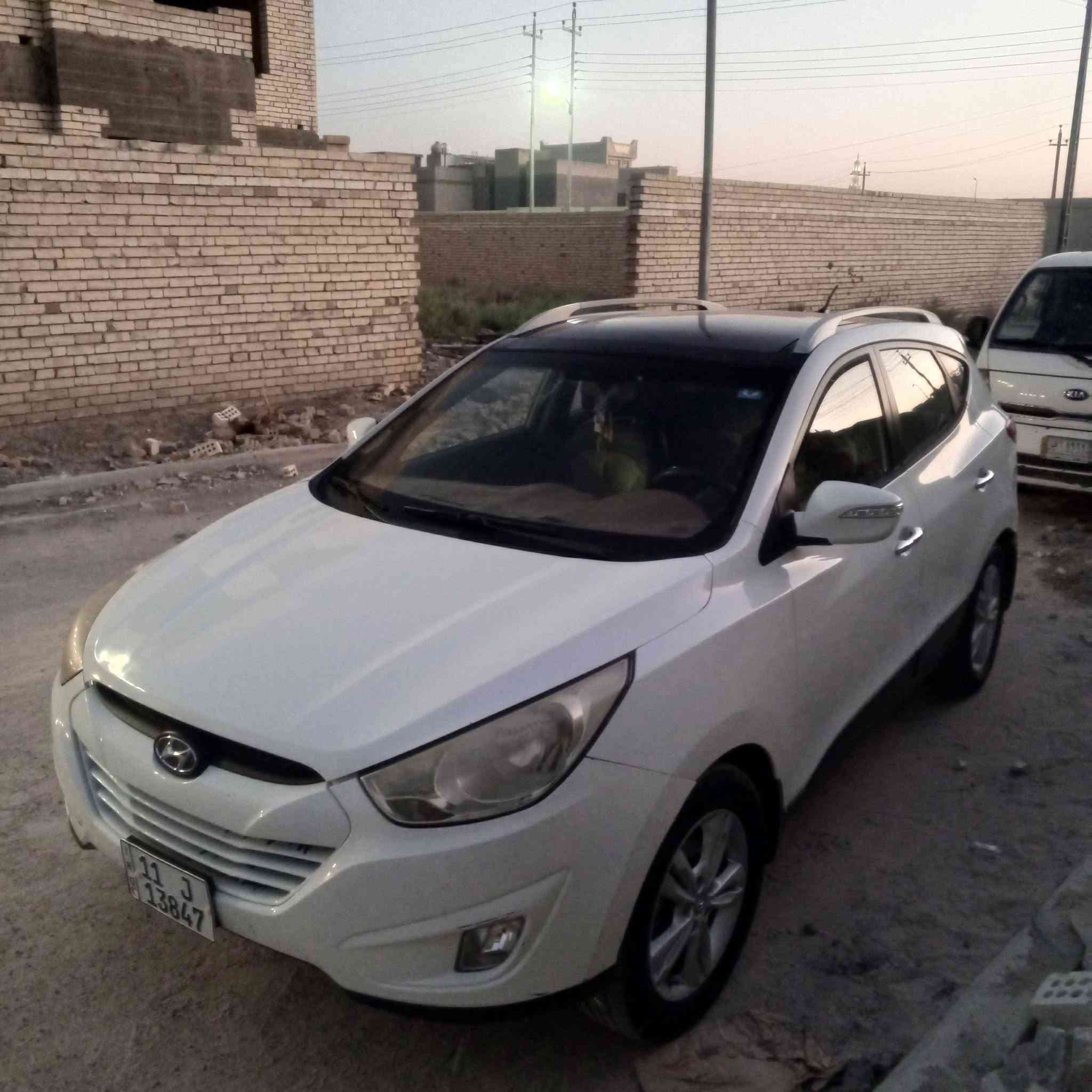 سياره للبيع  توسان خليجي موديل 2011 محرك 2000دوش اقتصاديه خير من الله جاهزه من كلشي بسمي ثاني يوم تحويل للتصال ***********
