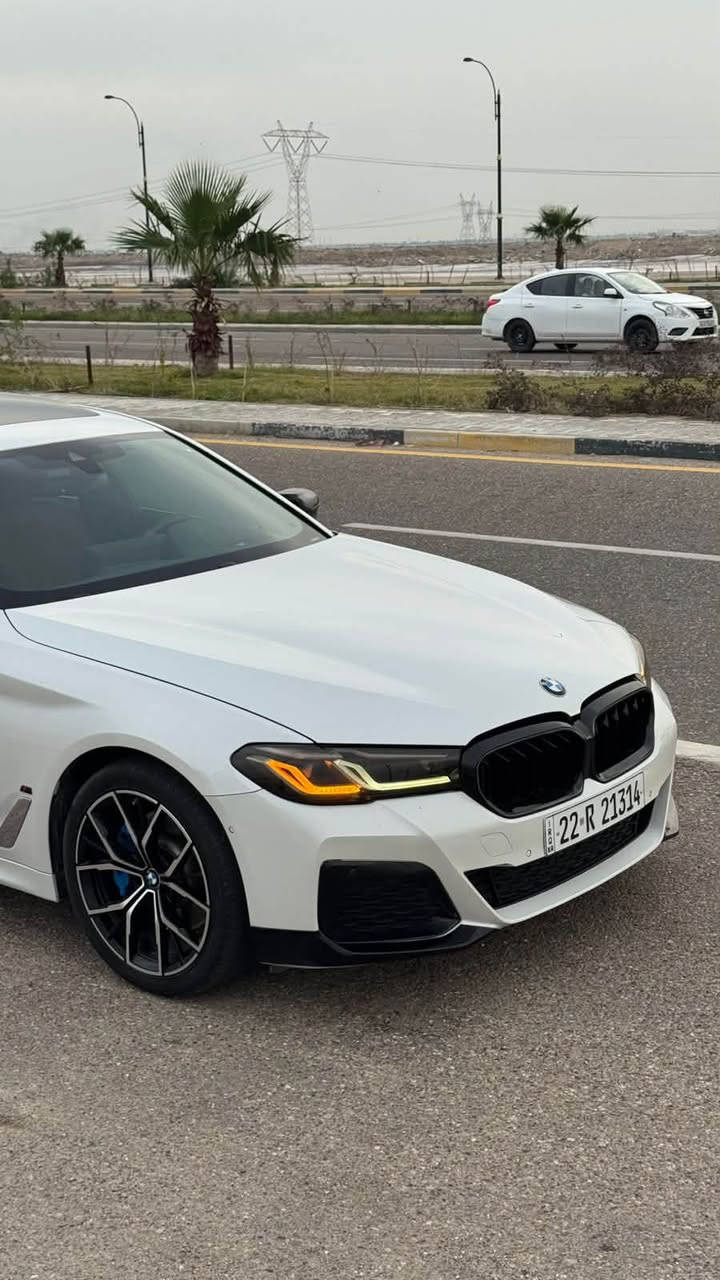 بي ام دبليو 530i • ٢٠٢٢ • وارد امريكي