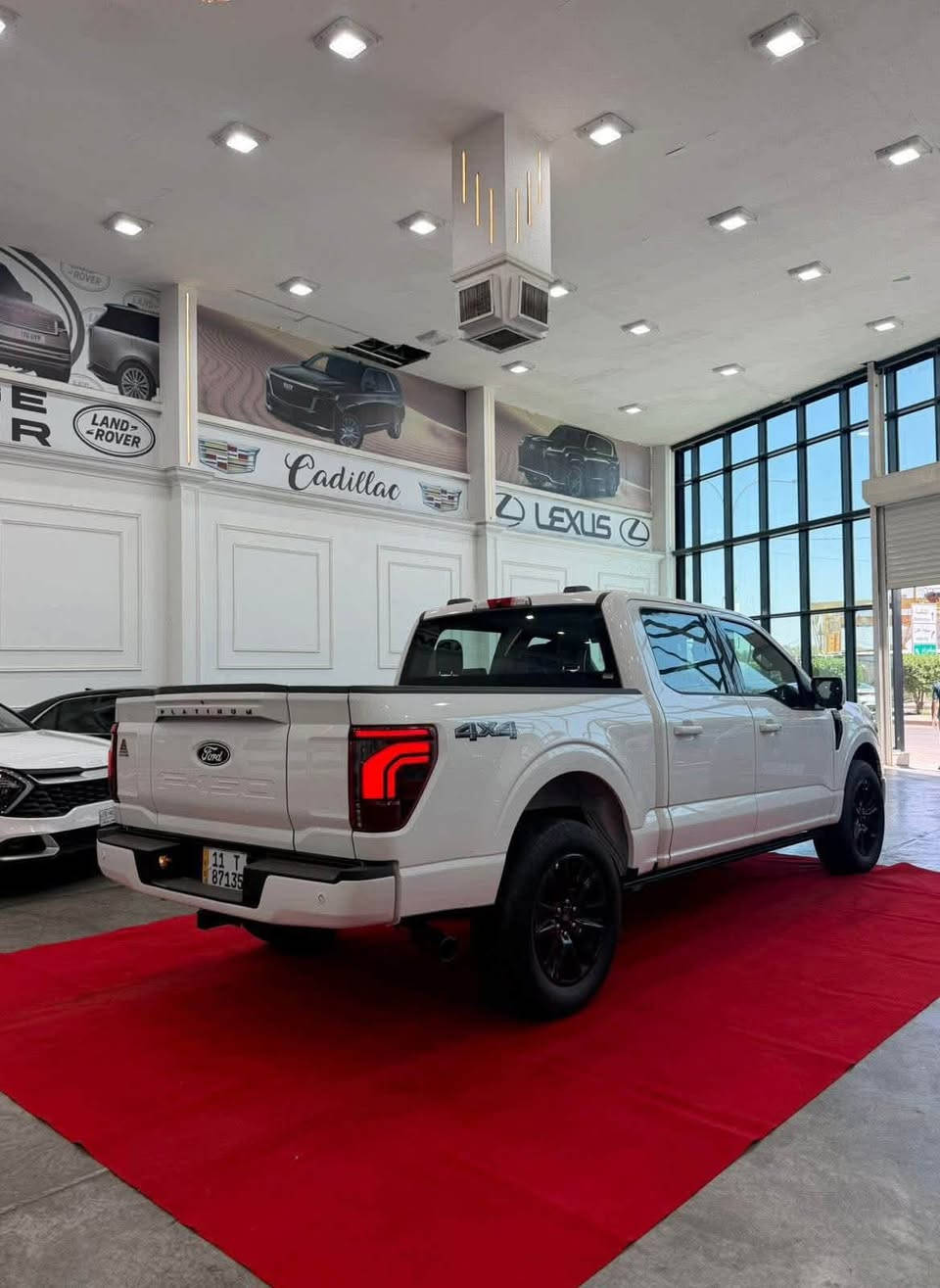 فورد f-150 موديل 2024 فئة platinum فول اعلى مواصفات خليجية وكالة وضمان شرقة القاصد 5 سنوات

ماشية 22 الف كيلو متر فقط السيارة كفالة عامة من كلشي بدون اي شخط او ضربة او رصعة 

مواصفات فول 4x4 
حجم المحرك 3500 توين تيربو 400 حصان و كير 10 سرعات اقتصادية السيارة و جداً قوية
5 كاميرات محيطية 360 و كاميرا للبدي الخلفي
فتحة سقف بانورامية

تحديد مسار ورادار امامي ومثبت سرعة ورادار خلفي و نقاط عمياء جانبية
مقاعد تبريد وتدفئة وتدليك مع 3 وضعيات 
مرايا شفط + تعتيم 
دخول ذكي + رمز فورد بالباب 
خزن ميموري
تدفئة المقود
نظام اوتو ستارت ستوب
اوتو بارك
شحن لاسلكي 
انظمة قيادة sport و eco و نظام سحب مقطورة و نظام القيادة الجبلية والطرق الوعرة ونظام السير على الجليد والطرق الزلقة
دواسات الوقود والبريك كهربائية تتقدم وترجع
السيارة بيها دوسات كهربائية 
سستم صوت (Bang & Olufsen (B&O
منافذ usb type c بكل مكان ومنافذ 12 فولت ومنافذ ac 20 امبير

مكان السيارة جادرية او عامرية
***********
