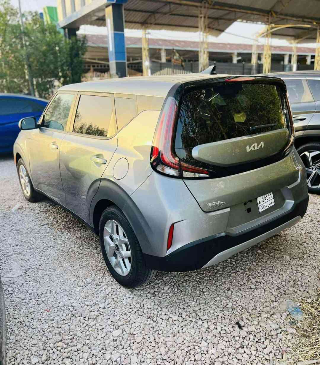 بيع او مراوس صول موديل 24بدون رقم تبديل بنيد فقط محرك 2000دوش ماشيه 3000سعره 135شراي يتصل مكان سيارة معارض الرميثه عالشارع العآم معرض احمد آل شمران ***********
