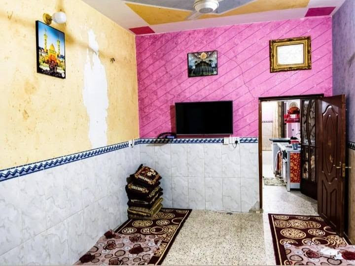 دار للبيع ١٠٠م طابو صرف بغداد/ الوحدة/ سيد 
عزال
ثالث بيت عن الشارع العام (بالقرب من شارع الصيانة) 
يحتوي على استقبال _ وصاله مطبخ _ وغرفة نوم 
البناء طابوق بالكامل بسعر مناسب ٦٠ وقابل للتفاوض 
للاستفسار أو المعاينة ***********
