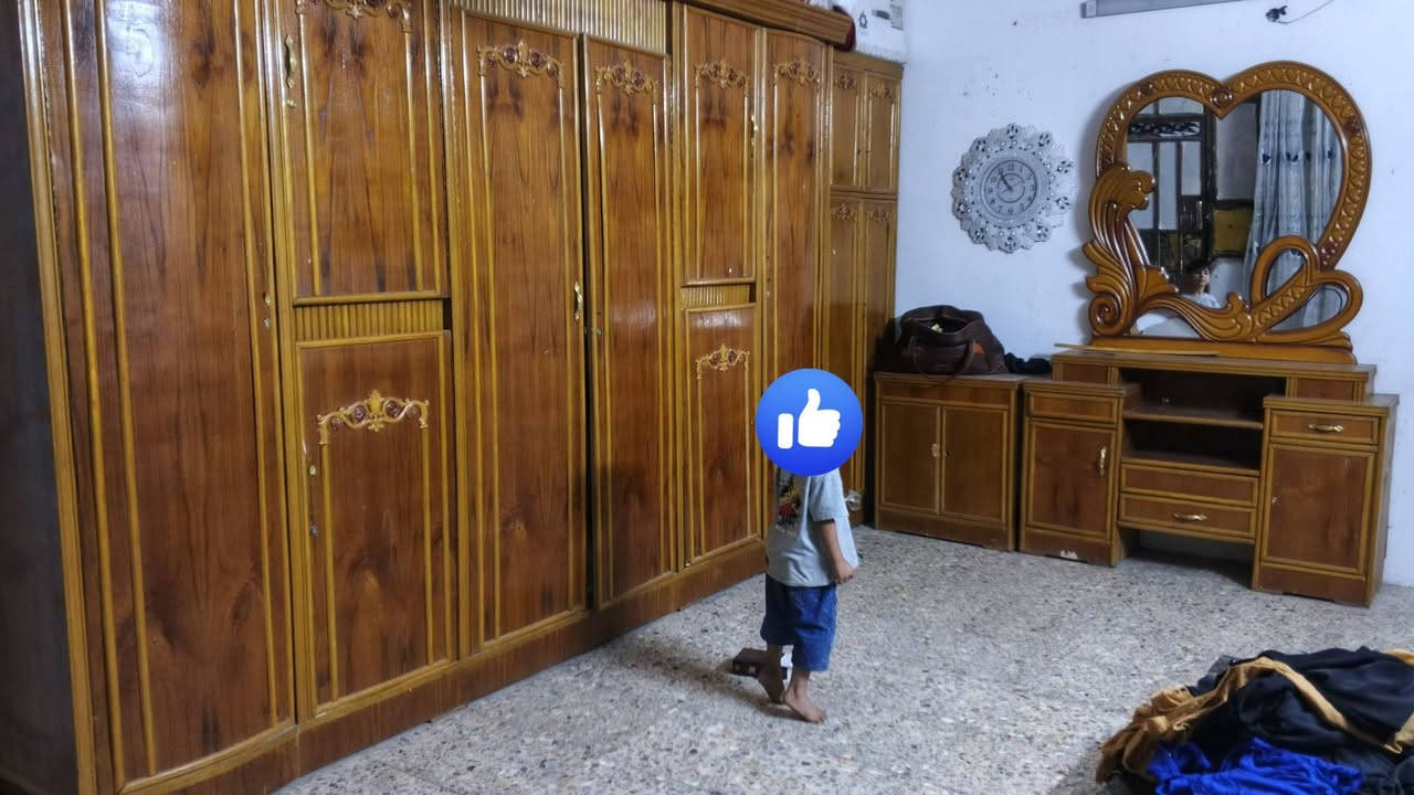 السلام عليكم غرفه نوم بيهة نقص بسيط العنوان بغداد الشعب السعر 550الاستفسار ***********
