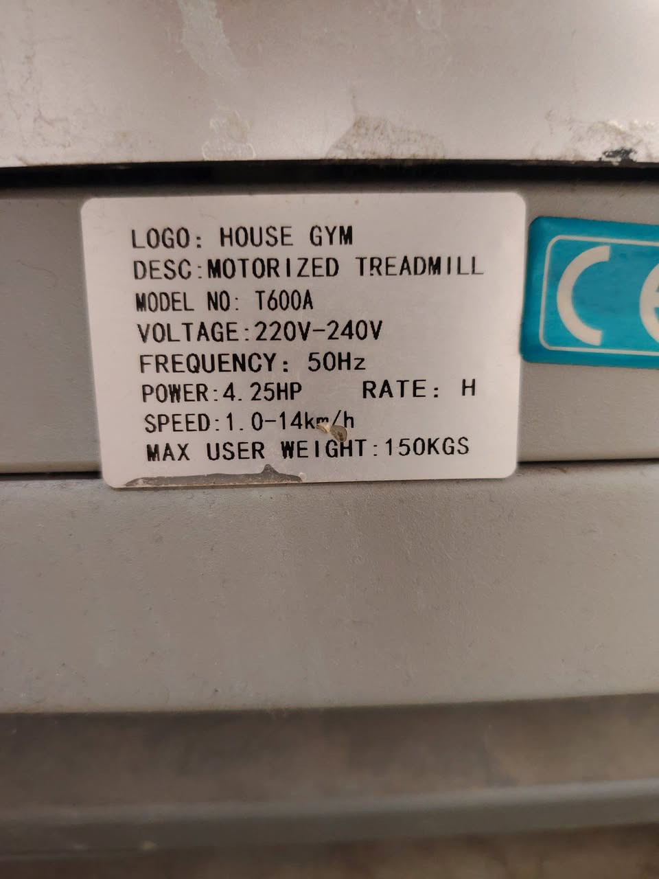 جهاز جري house gym للبيع كلش نظيف مابي اي مشكله يتحمل 150 كيلو ماطور جبلي ماطور رجاج خواصر جهاز قياس نبض القلب حماية من السقوط السعر 250 الف المكان الدوره ***********
