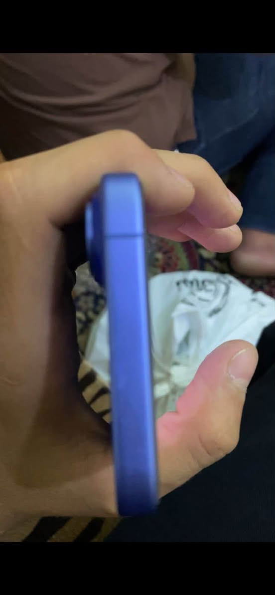 السلام عليكم 
ذاكرة ١٢٨
١٦عادي للبيع أو مراوس باي شي 
بطارية٩٠بلادي 
ما مبدل بي اي شي 
نضافة كدامك 
أمريكي دبل شريحة 
بي ضمان سنة سوفت وير 
بدون ملحقات ويا شاحنة بس مو الأصلية بس خوش شاحنة واطيتهة ٣٥
السعر مليون وبي مجال 
***********بي واتساب مكاني بغداد الزعفرانية 
خوش جهاز ومرتب أمانة الله
