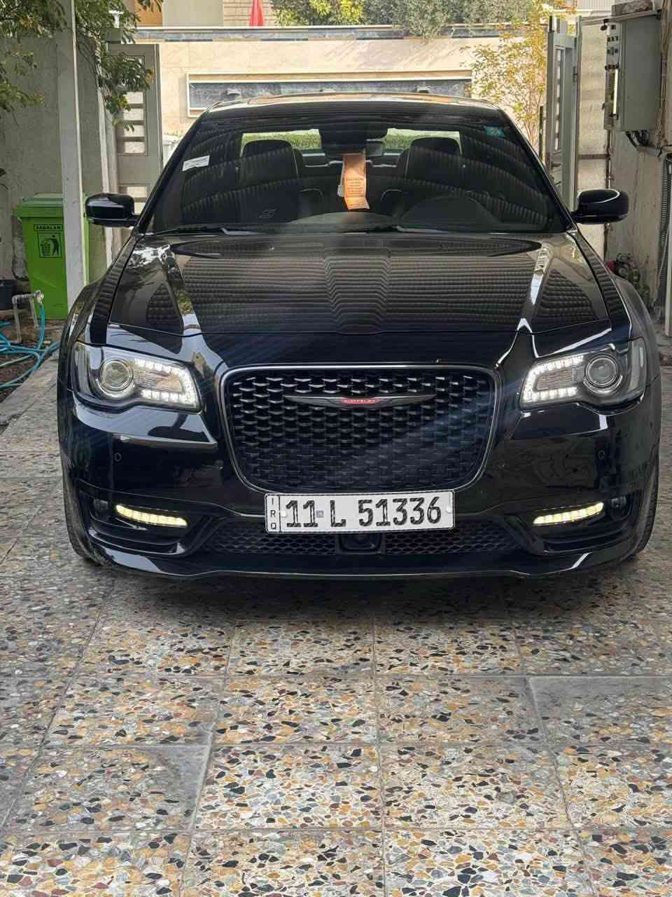 السلام عليكم أوباما  s اصل فول موصفات للبيع موديل 2023 خليجي وكاله هارلم كلين رقم بغداد بسمي
مكان سياره بغداد شارع فلسطين 

المواصفات :

فول واحد على واحد 

* پانوراما . 

* رادار امامي  . 

* نقطة عمياء . 

* حساسات امامية . 

* ويل قياس 20  . 

* حساسات خلفية . 

* شاشه كبيرة مع نظام ملاحة  GPS .

* سستم صوت مع دمام .

* مقصورة الركاب من الجلد 

* المقاعد الأمامية كهربائية .  

* تشغيل عن بعد . 

* محدد سرعة . 

* تلفون بلوتوث . 

* كاميرا خلفية .

* مرايا متحسسة للاضاءة العالية .

* كير شفت بالستيرن . 

* دخول ذكي (بصمة) .
* ⁠مكفوله كفاله عامه من الصبغ وابارد ماعدا قطعه تبديل نفس لون 

رقم الهاتف ‏‪***********
