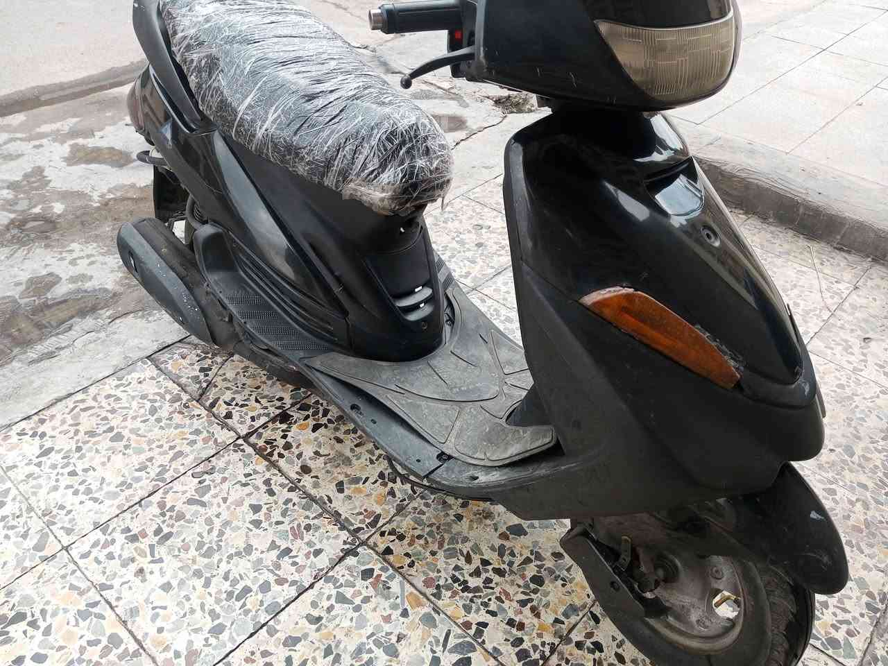 دراجه فضائية كامله مابيه اي نقص مكينه حلوه لا تبخير ولاتتخين ولا نضوح ٢٥٠اوبيه مجال حك الجيه بغداد منطقة جميله ***********
