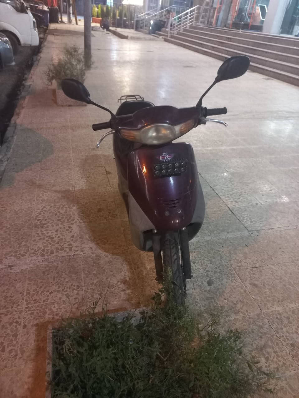 للبيع بداعي السفر كلشي شغال سلف هندر  كهربائيات ٢٠٠ الف وبيه مجال
***********
