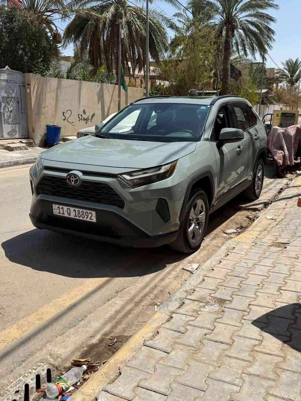 راف فور موديل ٢٠٢٣ وارد أمريكي مواصفات xle
ماشية ٣٦ الف كم وليس ميل 
حادث جاملغ امامي
 بانزين فقط
فتحة سقف تحكم ستيرن جهتين
كرسي كهرباء 
❄️ تبريد قطعتين 
باسمي رقم بغداد انكليزي 
📍مكاني بلكوت
السعر ٢١٥ وبيها مجال
*********** دهل اوران, واسط
