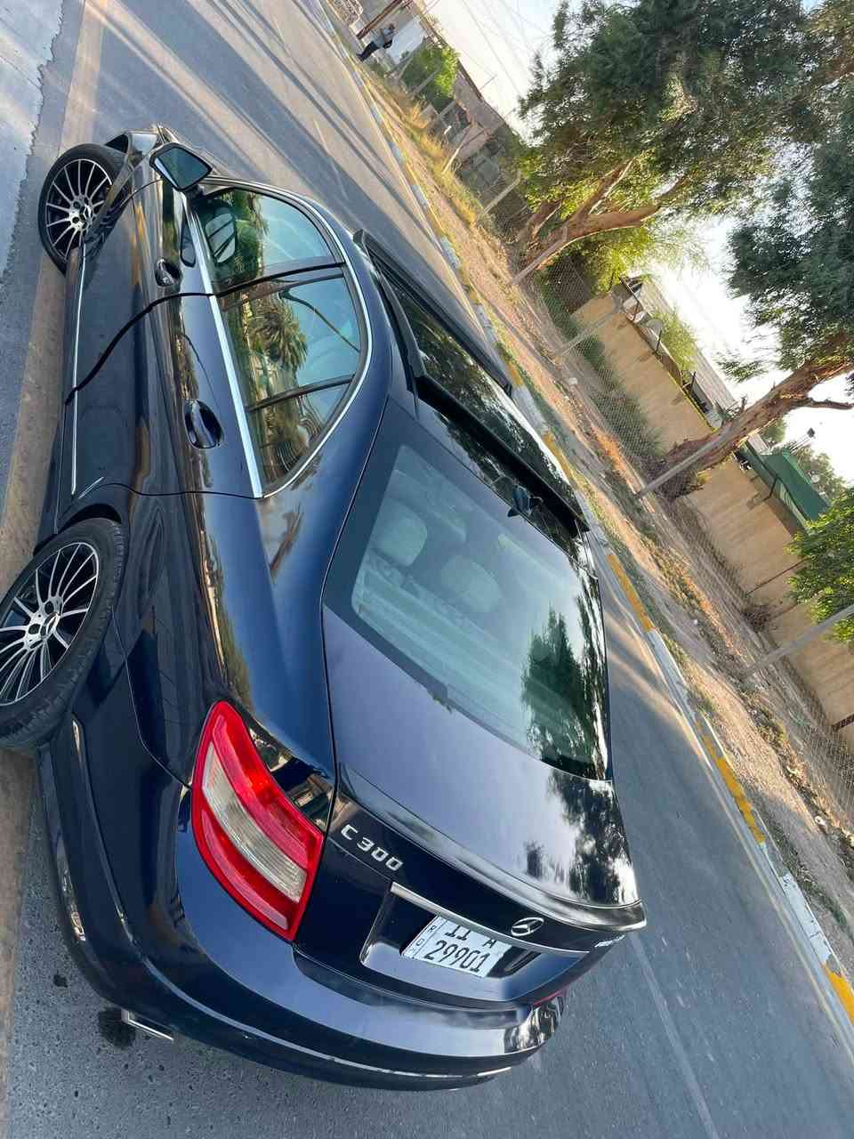 السلام عليكم .
للبيع 

 Amg. Mercedes-Benzc350 كت دعاميات 

محرك المرغوب عقل فوك تويل 

مضروبه نانو بولش درجه اوله 

موديل2009

تفاصيل👇🏼👇🏼

1_ بصمة⁩ تشغيل  

2_محرك 6 سلندر 

3_تبريد قطعتين  ⁦❄️⁩

4_كروز سرعة🔒 

5_مراية داخلية+جانبة عاكسة ⁦🔍

6_تحكم ستيرن كهرباء⁦⚔️

7_ شاشة   🖥⁩ بلوتوث يوتيوب

8_فتحة سقف 

9_مري شفط 

10_كشنات كهرباء+ خزن ذاكرة  ✨⁩

12_ انارة ترحيب💡 ⁩

13_شاشة اعطال💬

14_ بنورما

15_نقاط عمياء 

16_ سستم صوت harmen kardon+ دمام خلفي 

18_ويل17  ⚔️⁩ AMG

19_صدر امامي خلفي جديد ⁦🛠️

22_كشنات هيتر 

23_تدفئة 

24_+ كاميرا

25_تبريد خلفي 

26ثلاجه 

27تحكم ستيران

28_انظمة قيادة 2

30_ كشن اسود جلد 

31بك لايت لد

32كشن خلفي قلاب 

33لون ازرق بنفسجي 

34داخل اسود 

35لايت عدسه زنون علي ناصي 

36 صندوك كهرباء 

37 سبايدر رياضي 

…………………………….السياره رقم بغداد جديد 11هزه جديده 

تحويل ثاني 
السعر115 ورقه 
مكان السياره بغداد كرخ 
حادث خفيف جاملغ ايسر امامي شطح قطعتين كلير 
للتصال***********
