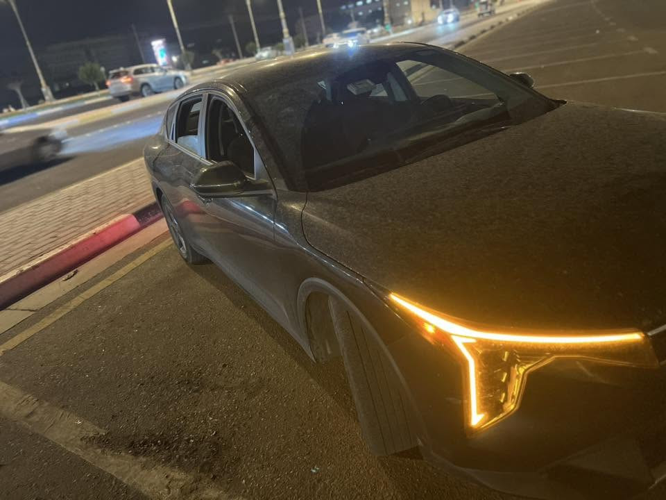السلام عليكم 
كيا كي فور K4 2025 نص فول رقم شهداء 
بصمة 
شاشة كبيرة 
نقطة عمياء 
رادرات امامي وخلفي 
محرك 2000 دوش 
بدون شواصي بدون ايرباك بدون اي داخل 
حادثها كدامكم خفيف جدا تبديل فقط الجاملغ 
والبنيد معدلي 
والجاملغ الخلفي اشتغلتة pdr 
نقصها فقط صبغ دعامية والجاملغ فقط 
سعرها 150 وبيها مجال 
مكانها كربلاء المقدسة 
*********** واتساب فقط 
*********** اتصال على الخط فقط

نص مكتوب في الصور:
- العودة عالية الدقة 1/14
- العودة عالية الدقة 5 / 14
- العودة عالية الدقة 3 / 14