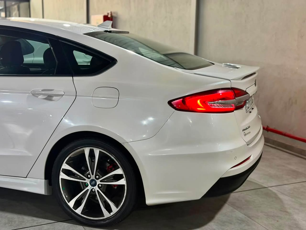 بسم الله الرحمن الرحيم
‏ FORD FUSION 2020 SE
فؤر فيوژن مؤديل 2020 مواسفات SE
ره نگى سبي سەدەف 
_____________________________________
شوين🌆 : سليمانى                  سعر:98
موبايل📲 : ***********
***********
_____________________________________
گير و مه كينه ى به شه رت نه كراوه ته وه
سه وت و سه رف و خه له لى نييه به شه رت
مه كينه 1.5 تؤربؤيه ئيكؤ بوست
_____________________________________
( دوو پارچه بؤياخه ) به بئ ناوگرتن 
زؤر جوان ماوه ته وه و نمونه يه له جوانيدا
_____________________________________
مواسفات
( به سمه - گير ڤؤليؤم - ناو زه رد - بريك هه وا - كؤدى ده رگا - ئؤتؤ ستؤپ - كوشنى هه ردولا كاره باى - كاميرا - ڤؤليؤم - تحديد سورعه  - لايت ليد - چوار جام ئؤتؤ - ويل كه پ -3 شاشەو شاشە گەورە)
_____________________________________
چوار تايه و ويلى تازه ى بؤ به ستراوه و يه ك دينار مه سروفى نييه
سه نه وي تازه يه تا. ٢٠٢٩
ته حويل و غه رامه به شه رت 
::: گير و مه كينه و كاره باى و هه موو گيانى به شه رت :::
_____________________________________
