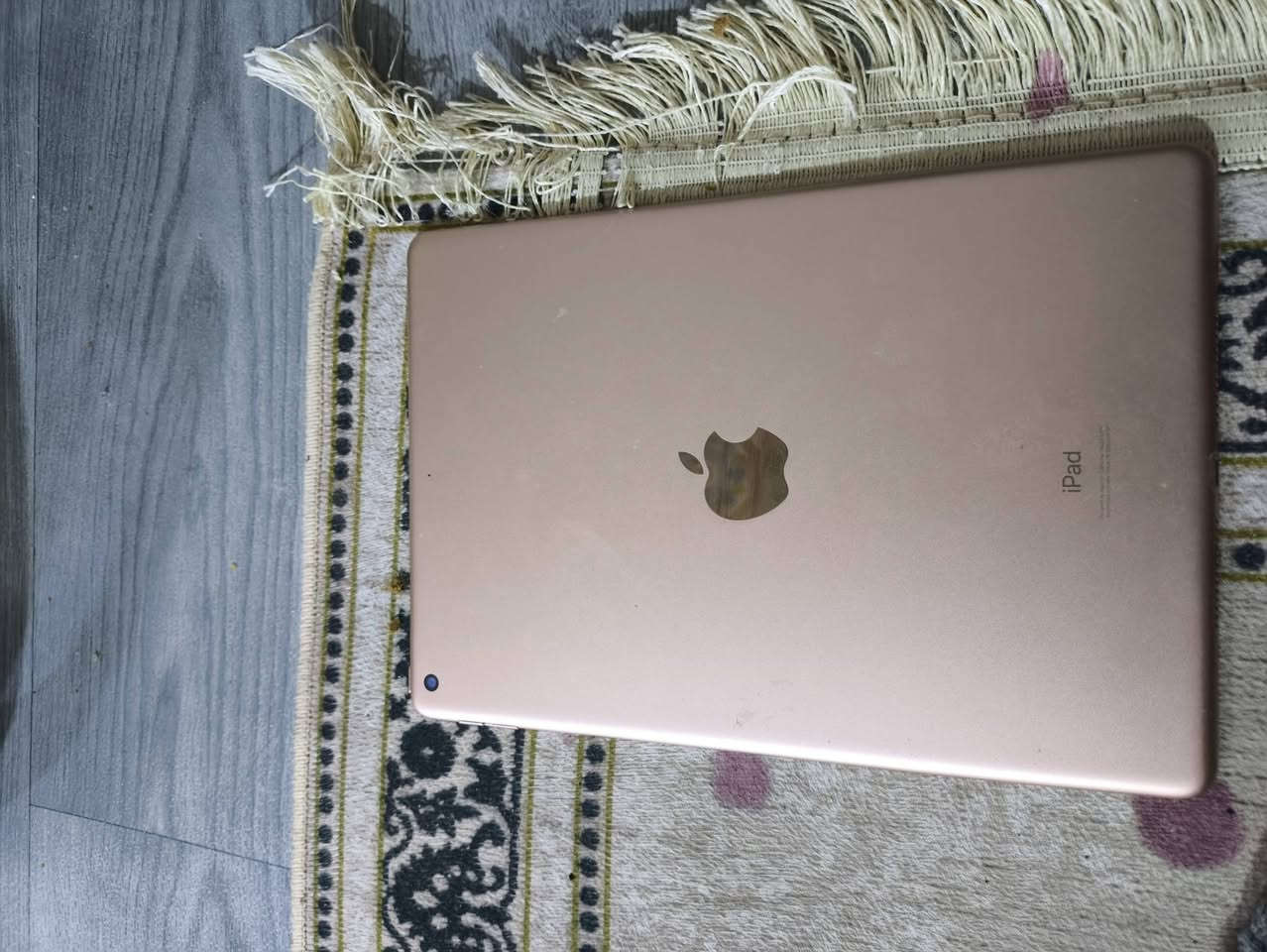 بي اي ايباد7 فول نضافه ذاكره 32 فول بل العب بي بس البصمه مال مفتح الرمز عطلانه جهاز يخبل ما مشكاله ما بي كرتون موجود بي شاحنه أو سماعه السعر 200 قفل قفل التواصل وتساب ***********
