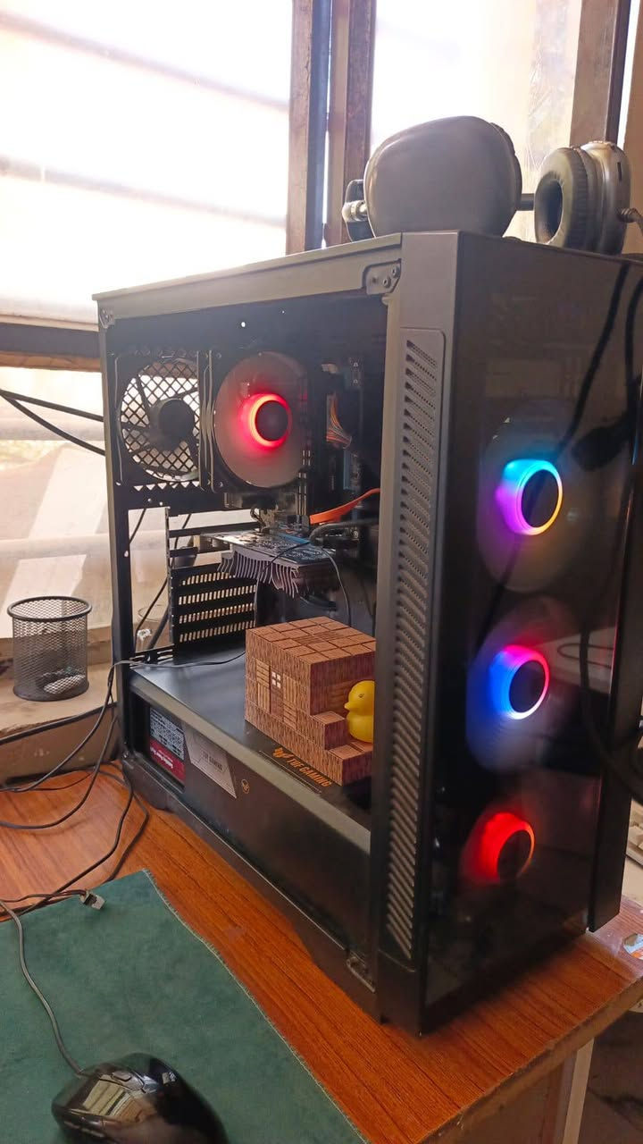 ‏I5 12400f
H610m GEGBAYT منفذين رام 
‏M. 2 nvme lixer 1000g 
‏Ssd 265 lixer 
‏16 ram ddr4 kleav cl 16 2x 8 3200
‏Case coler master 3fan argb 
‏Coler deepcoll 400 wite a rgb 
‏Monter xiaomi l27 165hz 1ms ips  شاشة حجم ٢٧ 
‏بدون باور سوبلاي وبدون كرت شاشة  ٦٥٠ 
‏-----_---
‏كيس سستم ديل 
‏I 5 4460
‏4 ram 1600
‏Gt 1030
‏Ssd 120 
‏P. W 320 ديل 
‏كرت صوت داخلي  مع شاشة حجم ١٩ 
‏السعر ١٥٠ 
‏
‏---------
‏I 7 3370
‏H81
‏16 ram hayber x 2x8 1600
‏Gtx 1060  
‏P. W 450watt صيني 
‏Case كيس rgb 
‏265ssd
‏٣٢٠ الف 
‏مكاني الكاظمية  الطي  يوجد توصيل لكافة انحاء العراق
‏الاسعار قابلة للمفاوضة 
‏واتساب ***********
‏هاتف ‪***********‬
