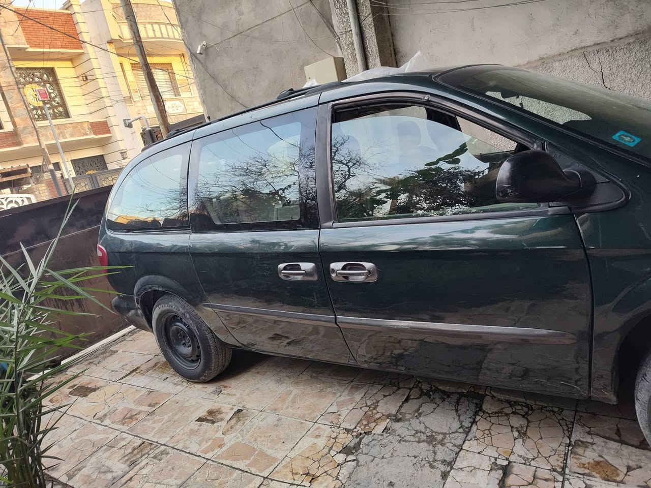 دوج كرفان • ٢٠٠١ • رقم بغداد