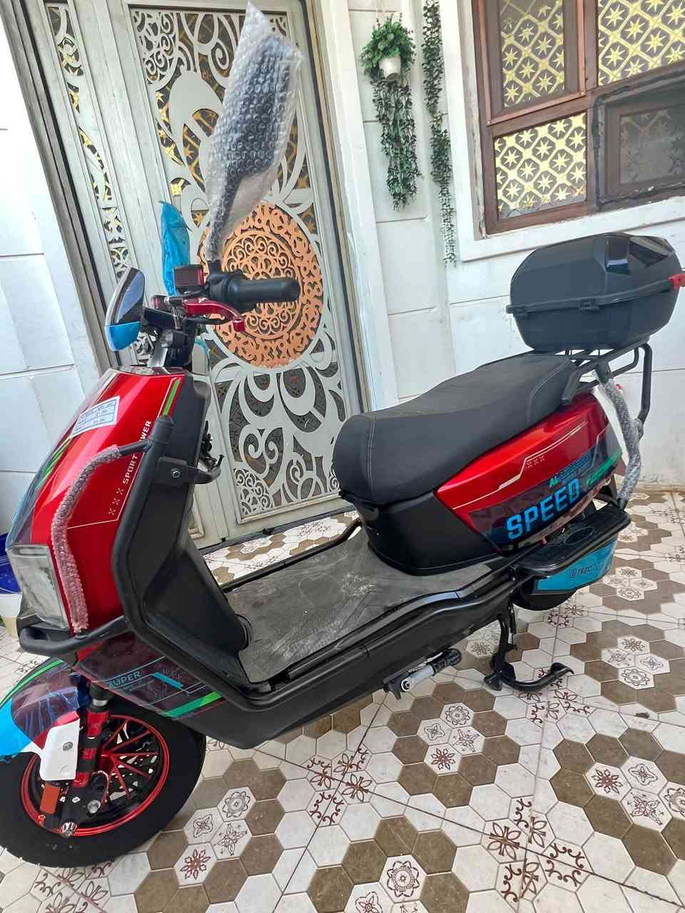 السلام عليكم
دراجه شركة الاخوين 🛵دبدوب
موديل2026
موطور بالكارتون جديد
(اخو الزيروو مستخدم شي قليل جداً مكفول حتى من شخط ...)
(بطاريات عدد 6 على فحص ) 
فول مواصفات  «ملف 3500W)
(نظام  R) (نظام P)
(مخرج شحن USP) 
(سرعة 99 حقيقي) (سرع 4)
(سويجات +بصمات+كرتات)
(مثبت سرعة) 
لايت زنون عالي ناصي 
سماعة بلاتوث بلادي 
جنطه خلفيه بلاديه
اشاير يمنة يسرة دبل اشارة
السعر 650الف
الموقع داخل الرمادي 
الاستفسار :***********
