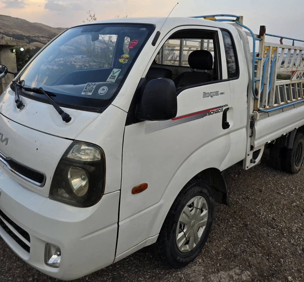 کــــیــا بار
یەک بڕاوەی دوبەی مەکینە 3000 ی سۆپەر گێر عادی 2009
کۆدی بۆکراوە کۆدو بەناوکردن بەشەرت 
گێڕو مەکینەو ئەکسلو شانسی بەشەرت شانسیو بۆدیو ژێری  لۆک هیچ ڕزیویو خایسی نیە 
شەش تایەی لۆک چمچەو ناوبۆدی لۆک یەک دینار مەسرەفی تیا نیە ماڵی دۆستەو هی ژێر بارە 
سعری 70 گەڵاو معامەلەیە کەم 
شوێن سلێمانی 
*********** 
ڤایبەرو واتساپ دخان, السليمانية
