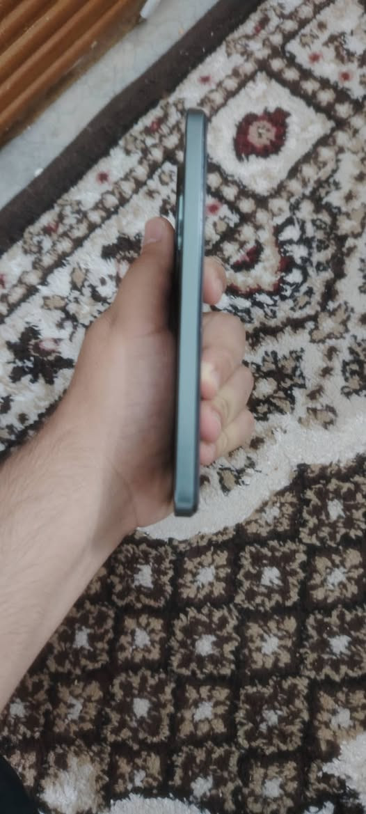 السلا عليكم جهاز ريلمي 12برو ذاكره 256 ارام 8+8 فقط بي شخط بل شاشه ما ايأثر بوبجي 90فريم سعر 250بي مجال قليل مكان كركوك فيلق ستفسار اتصل او واتساب ***********
