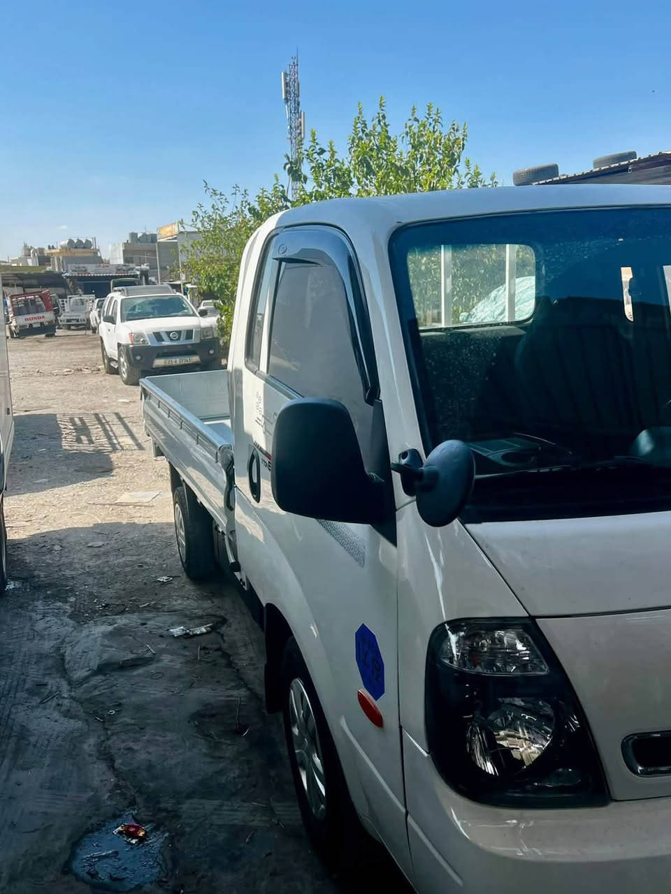 کیا ٢٠١٣
کیا براوە ٣٠٠٠ سۆپەر

گیر و مەکینە ئەکسلی بەشەرت تەبریتی ئیش ئەکات هندر برێکی بەسراوە ناو بۆدی بیلادیە 

***********ژ.م موبایل شوێن سلێمانی
