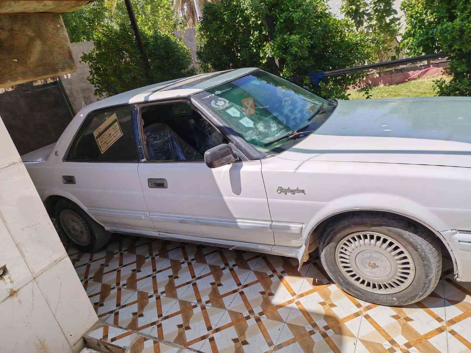 للبيع والمراوس هارتوب موديل 1990 يسره بلادي كير ومحرك بطه 2500  رقم نينوه صدامي الشرعي ماندله اكفلها دوله وعشاير بيها واجها السعر 13 مصبوغا حزام صبغ جديد هاي الصور قبل ماصبغت الترايش هسه مصبوغات مكاني الحويش ***********
