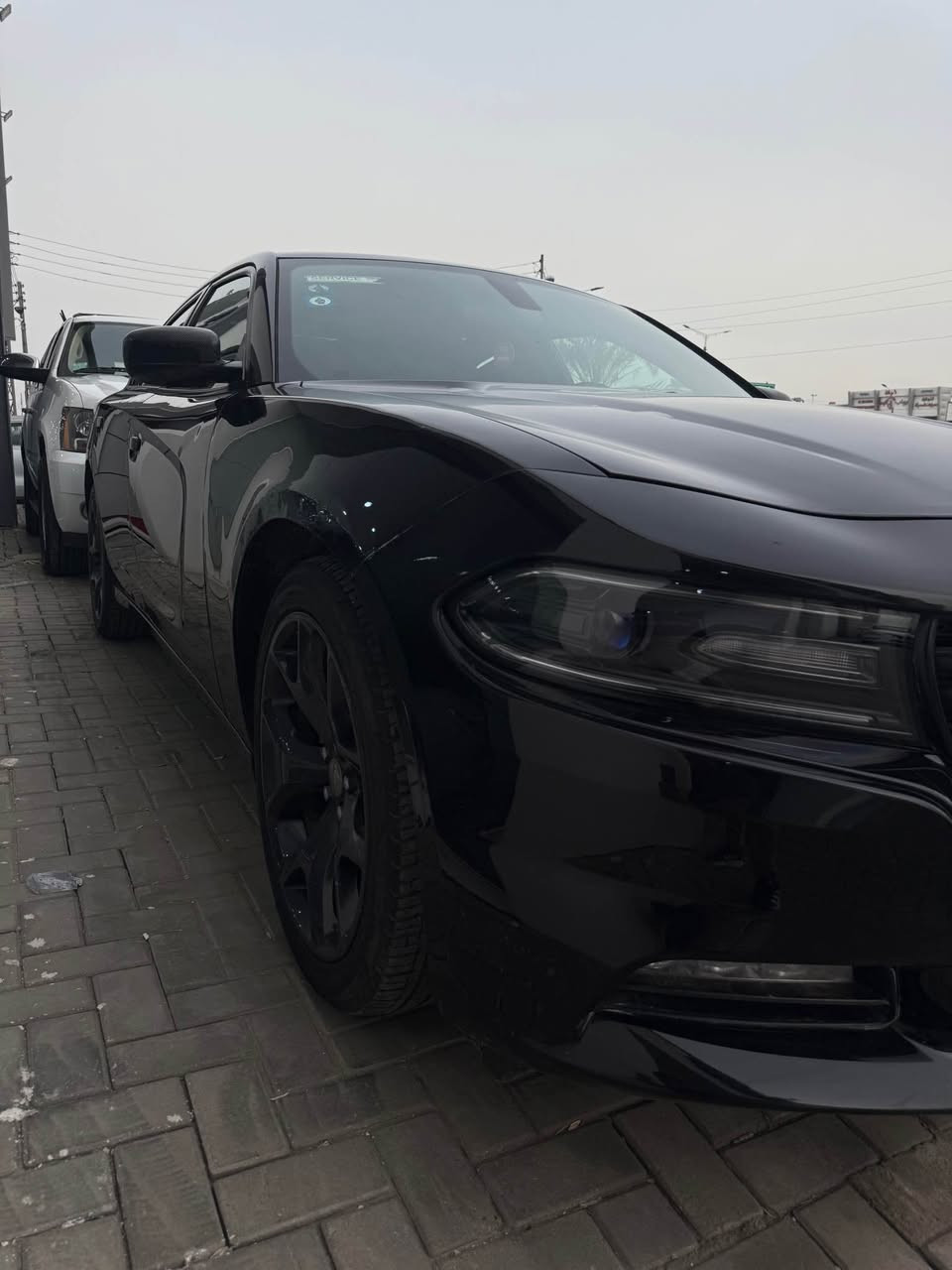 ‏تشارجر موديل 20 باسمي رقم بغداد ضربتها بسيطة بدون إرباك فقط الدعامية الأمامية والبنيد مبدل نفس اللون وبيها رصعات قمارة مال تحميل والباقي كله شوف العين سيارة جاهزة مجهزة موديلها 20 ماشي 90 لحد الآن ماشي 90 كيلو جاهزة حداديه وادامة بانزين كامله جديدة كل شي كامل جاهز *********** البصرة, العراق
