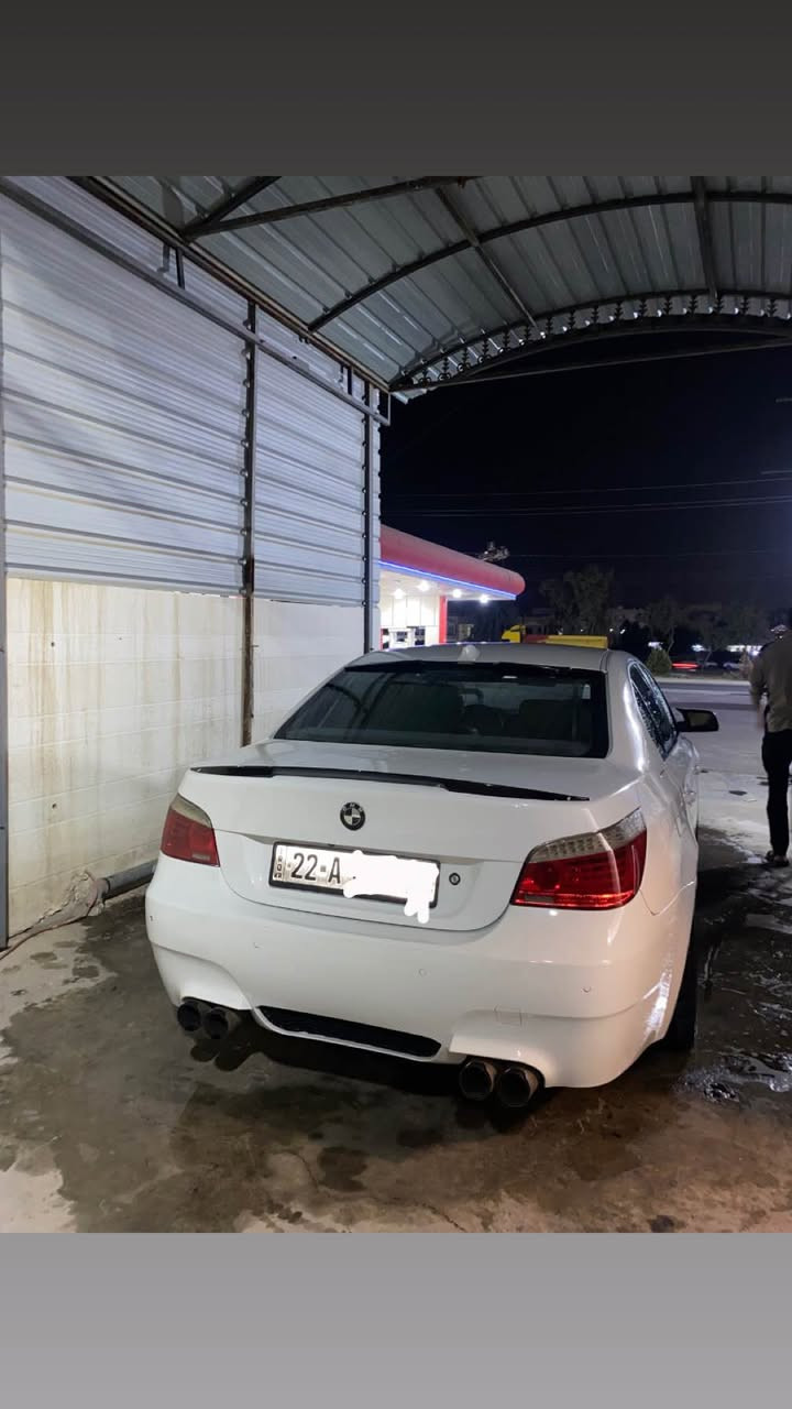 بیئم E60 مۆدیل 2008 سەیارەکە قەپات مواسەفاتە دەبل گیرە  گیر کوبرایە و شەفتیشە دەستکاری کاملی سوکان و گیجی کرایە سوکانی M شاشەی ئەلکترۆنی سلایدە قەپات موسەفاتە گیر و مەکینە و دار و بەردی بە شەرت هەزەشی تازەیە  سەعریشی ١٣٥ گەلا و مەعمەلە 
رەقەم تەلەفۆن *********** أربيل, العراق

