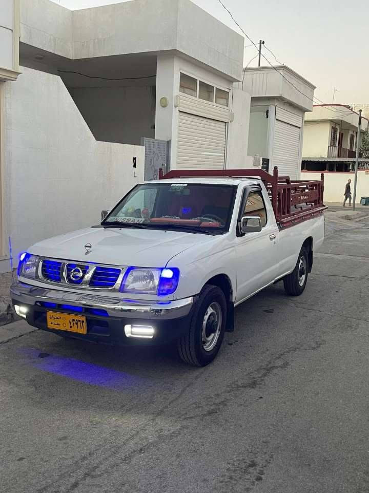 نيسان تاك • ٢٠٠٢ • باور ستيرينگ