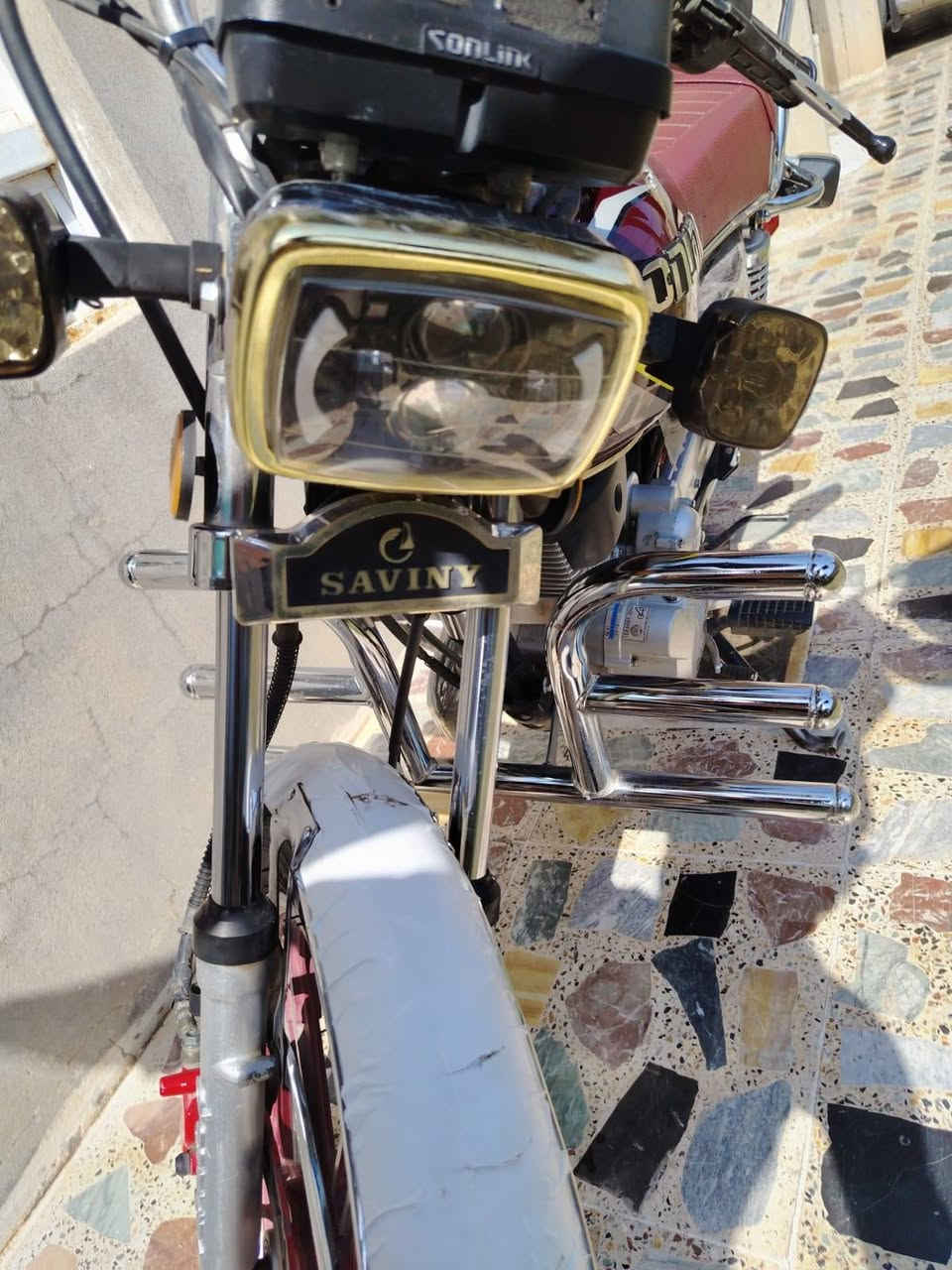 سلام عليكم مطور خمسه كير نظيف محرك ما مفتوح السعر 550بي مجال: ***********
