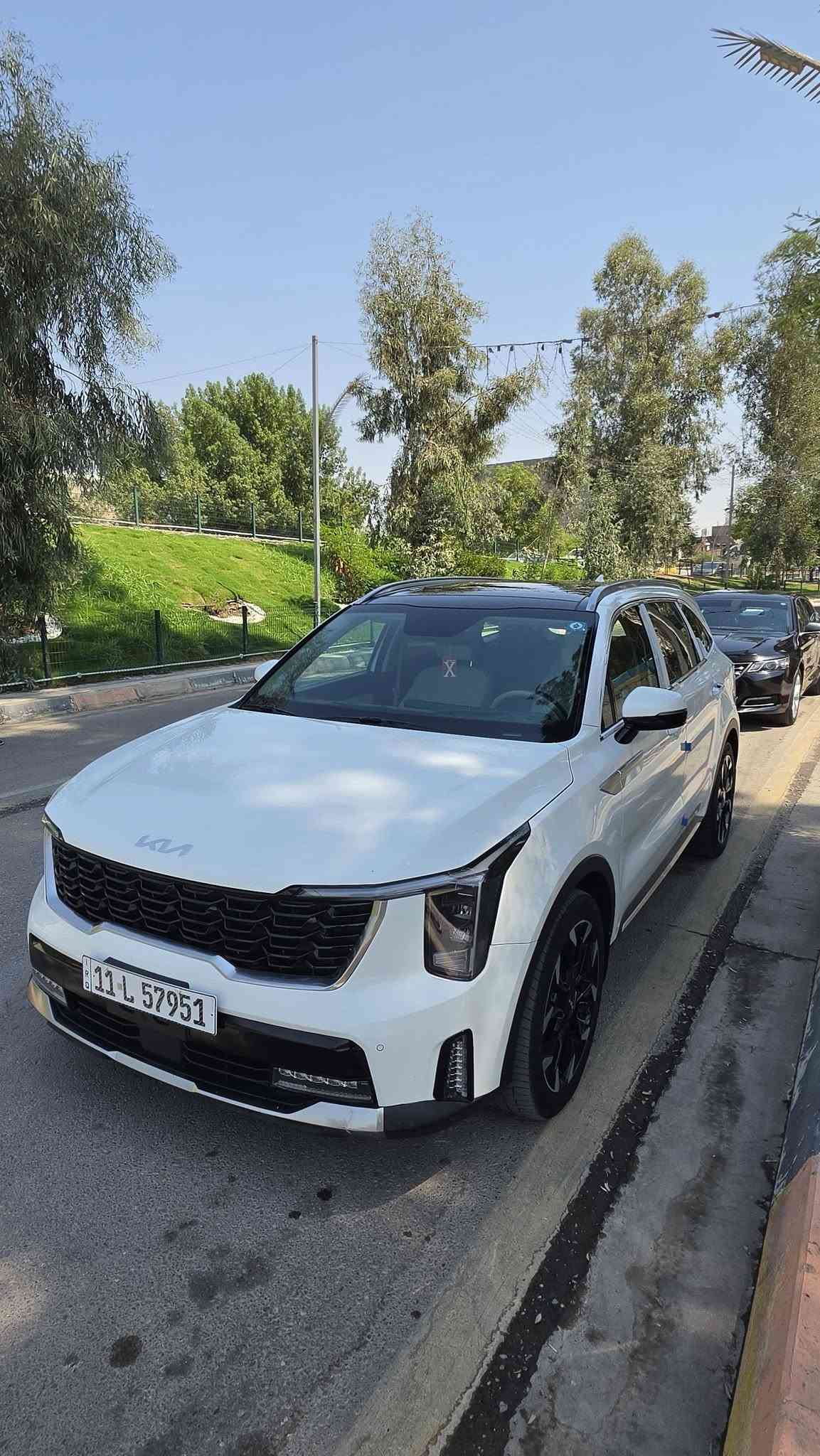 السلام عليكم
للبيع كيا سورنتو 
موديل 2024
رقم بغداد تحويل مباشر 
فول مواصفات بجم لكزز 
مكفولة كفالة عدة رصعة باب الصدر واضح بلسونار
ماشية 42 الف 
مواصفات معروفة 
مكاني ديالى بعقوبة 
السعر 292 
***********
