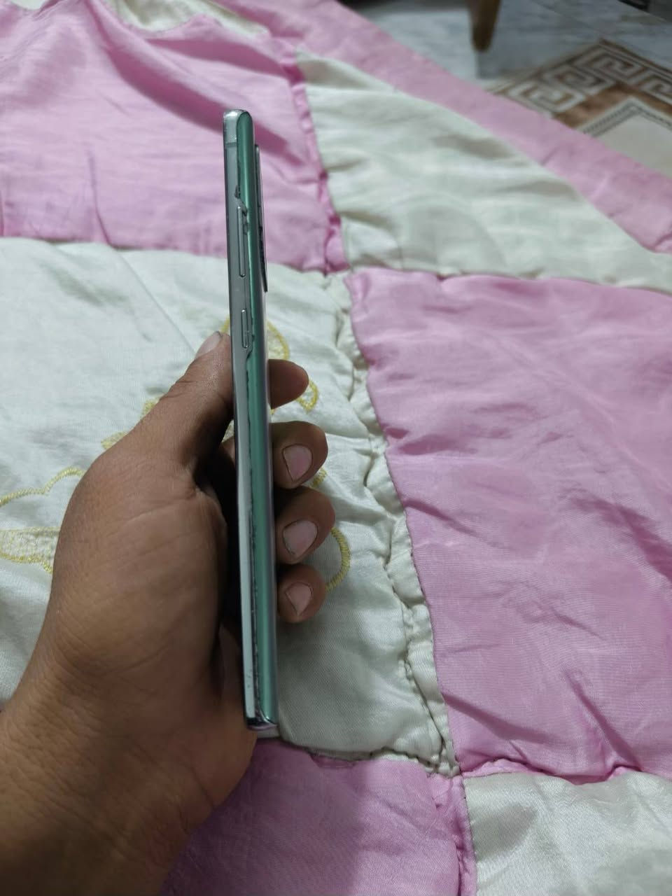 سامسونج نوت ٢٠ • نضيف • طبع خفيف