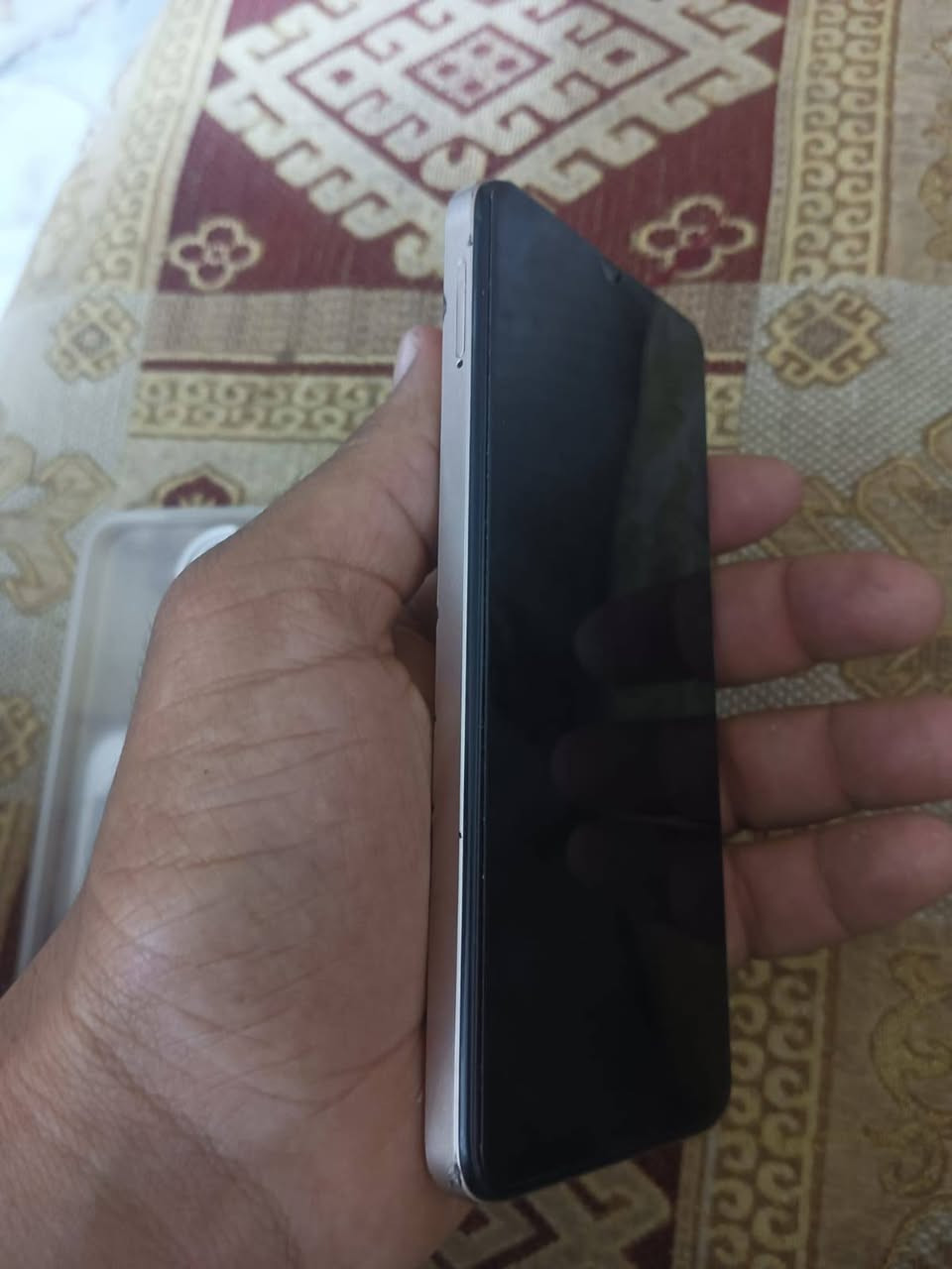 سلام عليكم انفنكس هوت 30 i جهاز برغي ما مفتوح بي ذاكرته 128 مكاني نجف حي الميلاد سعر 125 وبي مجال هاذه رقمي ***********
